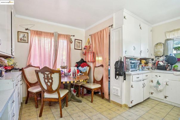 Dining room, Interior