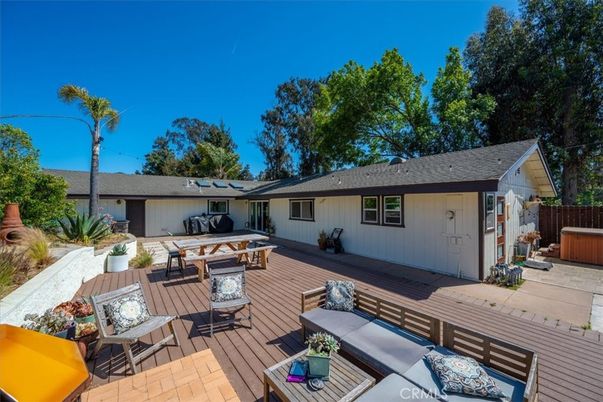 Exterior, Hot Tub