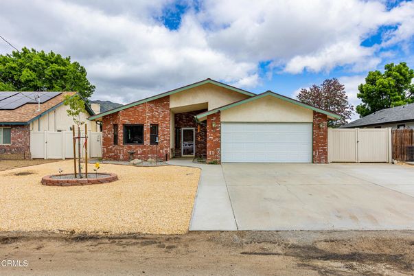 Attached, Exterior, Facade, Brick Facade, Solar Panels, Ranch