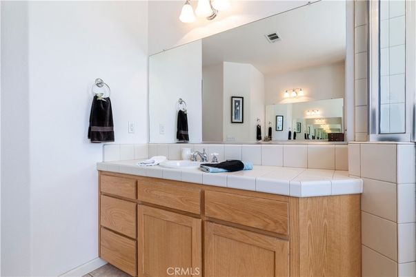 Bathroom, Interior, Tile Countertops