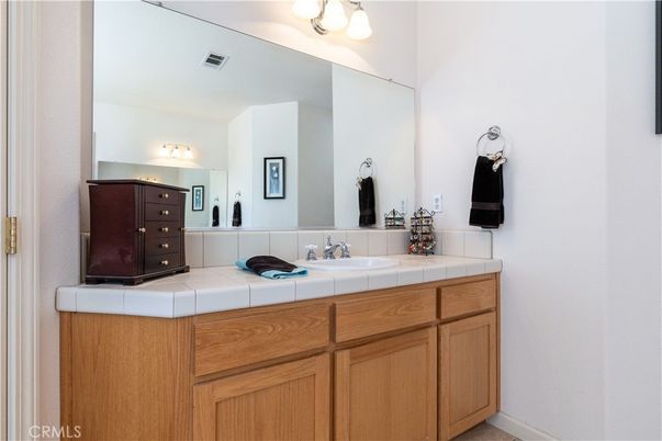 Bathroom, Interior, Tile Countertops