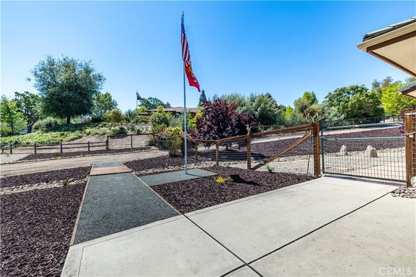 Exterior, Tennis Courts