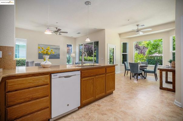 Dining room, Interior, Kitchen, Pendant Lights