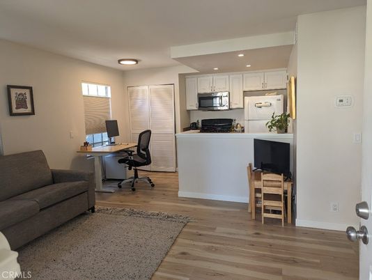 Home Office, Interior, Kitchen, Recessed Lighting, Wood Texture Flooring