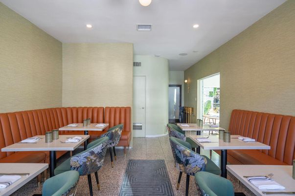Dining room, Interior, Recessed Lighting