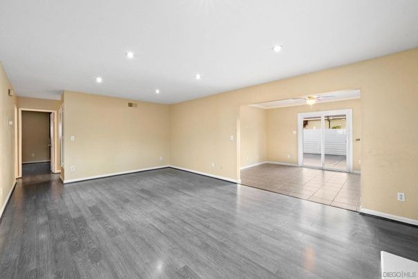 Empty room, Interior, Recessed Lighting, Wood Texture Flooring