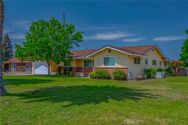 Backyard, Detached Garage, Exterior