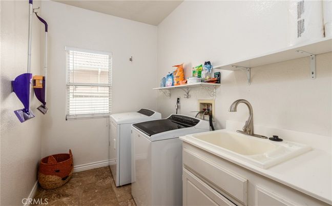 Interior, Washer