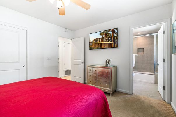 Bathroom, Bedroom, Glass Shower, Interior, Recessed Lighting