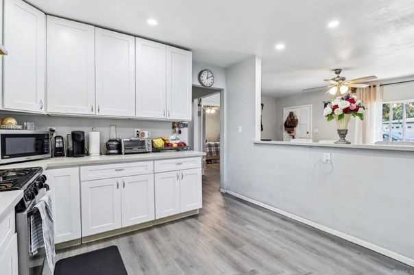 Interior, Kitchen, Recessed Lighting, Wood Texture Flooring