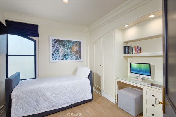 Bedroom, Home Office, Interior, Recessed Lighting, Wood Texture Flooring