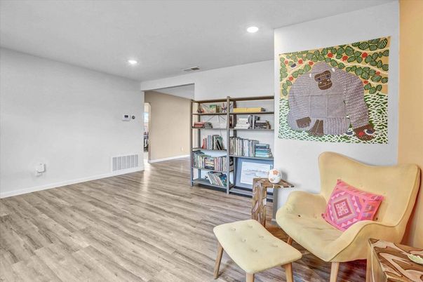 Interior, Recessed Lighting, Wood Texture Flooring