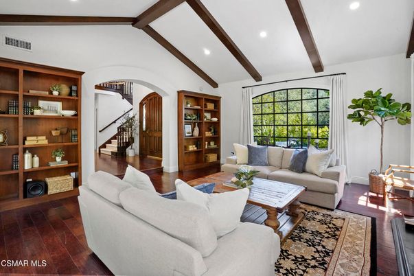 Interior, Living room, Recessed Lighting, Wooden Beams, Wood Texture Flooring