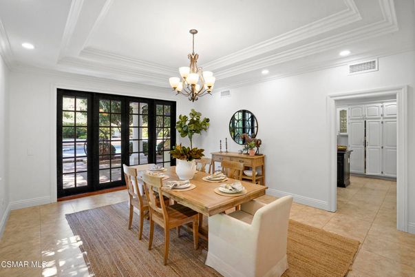 Chandelier, Dining room, Interior, Recessed Lighting