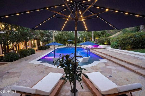 Exterior, Pool