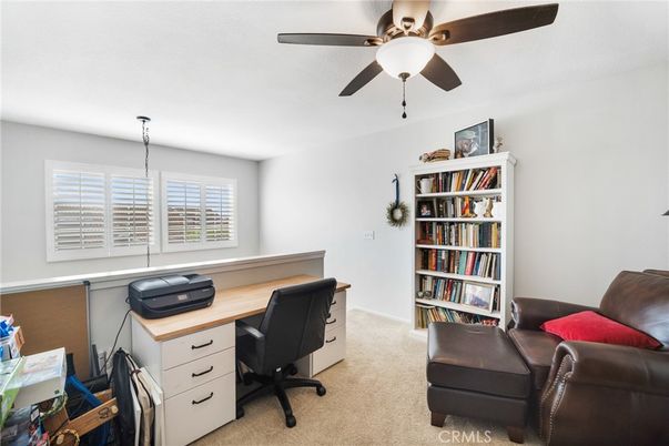 Home Office, Interior