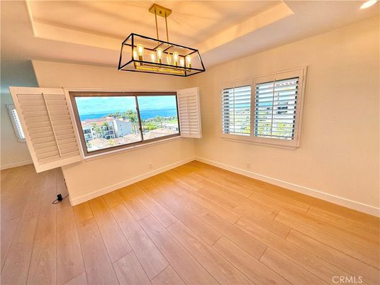 Empty room, Interior, Pendant Lights, Recessed Lighting, Wood Texture Flooring