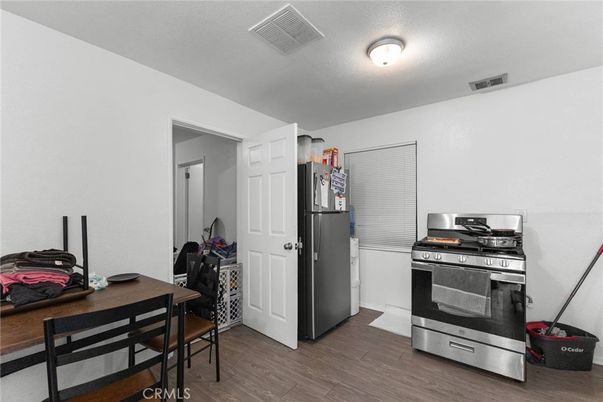 Dining room, Interior, Kitchen, Stainless Steel Appliances, Wood Texture Flooring