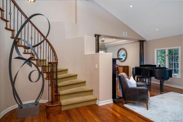 Interior, Piano, Recessed Lighting, Wood Texture Flooring