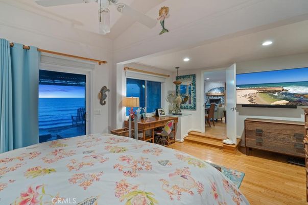 Bedroom, Home Office, Interior, Recessed Lighting, Water, Wood Texture Flooring
