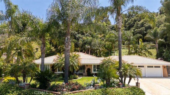 Attached, Backyard, Exterior, Facade, Ranch