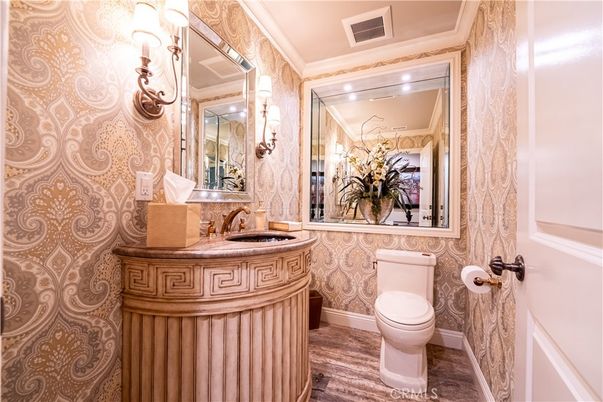 Bathroom, Interior, Recessed Lighting, Wood Texture Flooring