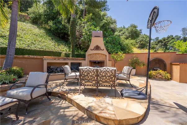 Exterior, Fireplace