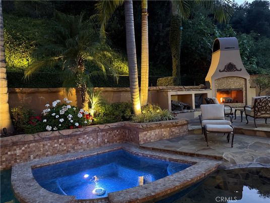 Exterior, Fireplace, Pool