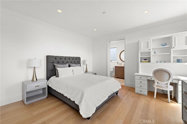 Bedroom, Home Office, Interior, Recessed Lighting, Wood Texture Flooring