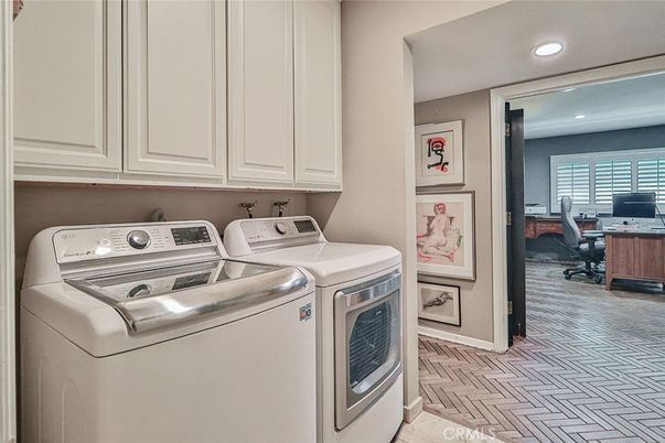 Interior, Recessed Lighting, Washer