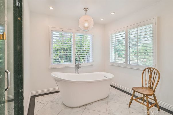 Bathroom, Free Standing Baths, Glass Shower, Interior, Pendant Lights, Recessed Lighting
