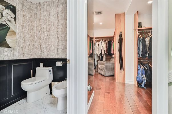 Bathroom, Interior, Recessed Lighting, Walk-in Closets, Wood Texture Flooring