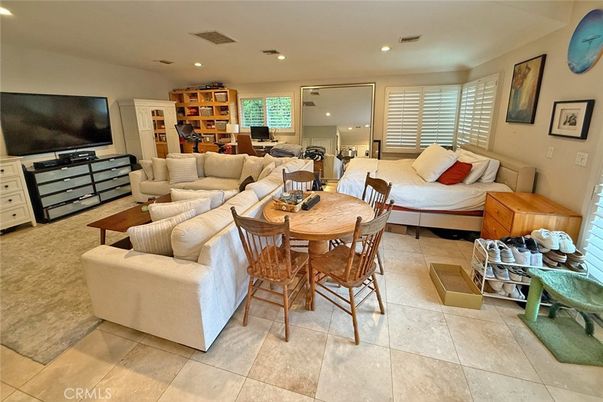 Dining room, Interior, Living room, Recessed Lighting