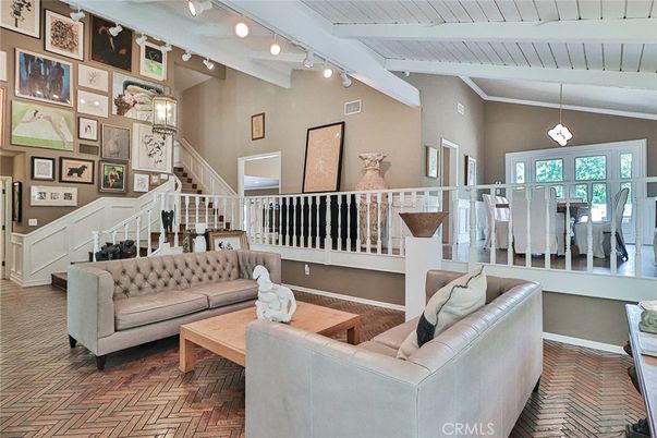 Interior, Living room, Pendant Lights