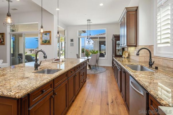 Dining room, Interior, Kitchen, Pendant Lights, Recessed Lighting, Wood Texture Flooring