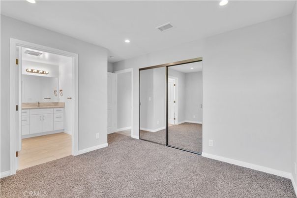 Bathroom, Empty room, Interior, Recessed Lighting