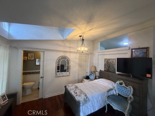 Bathroom, Bedroom, Interior, Pendant Lights, Wood Texture Flooring