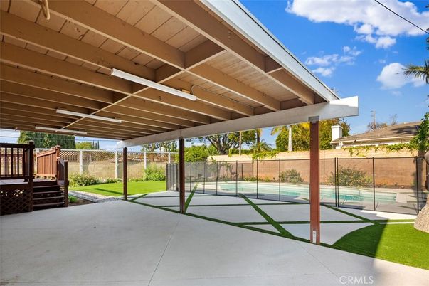 Exterior, Tennis Courts