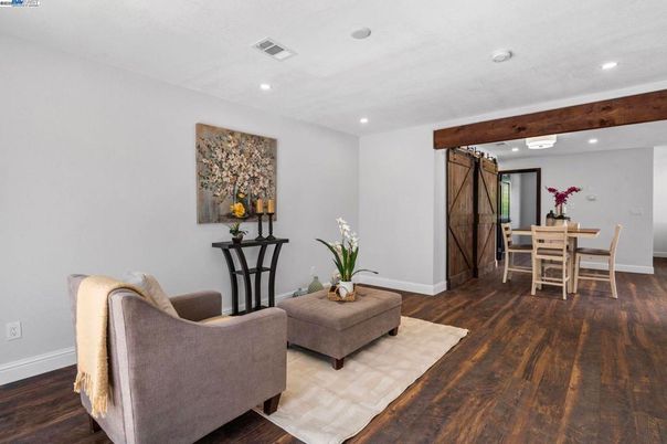 Dining room, Interior, Recessed Lighting, Wooden Beams, Wood Texture Flooring