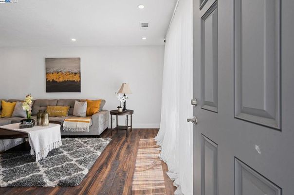 Interior, Living room, Recessed Lighting, Wood Texture Flooring