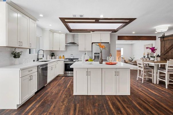 Dining room, Interior, Kitchen, Recessed Lighting, Stainless Steel Appliances, Wooden Beams, Wood Texture Flooring