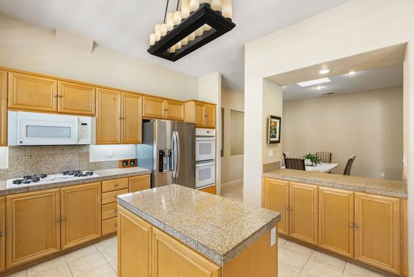 Dining room, Interior, Kitchen, Recessed Lighting, Stainless Steel Appliances