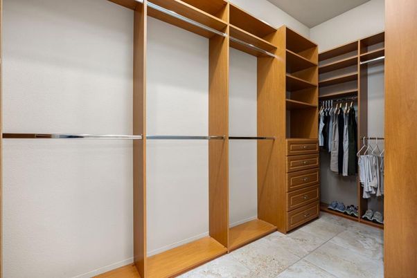 Interior, Walk-in Closets