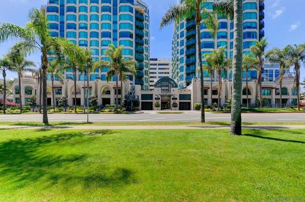 Exterior, Facade, Condo Building