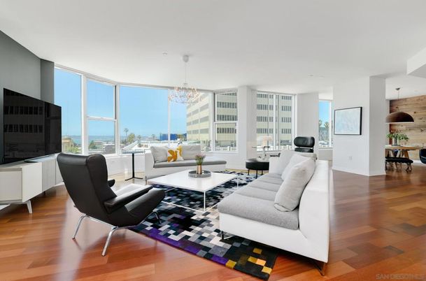 Chandelier, Interior, Living room, Pendant Lights, Wood Texture Flooring