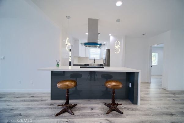 Interior, Pendant Lights, Recessed Lighting, Wood Texture Flooring