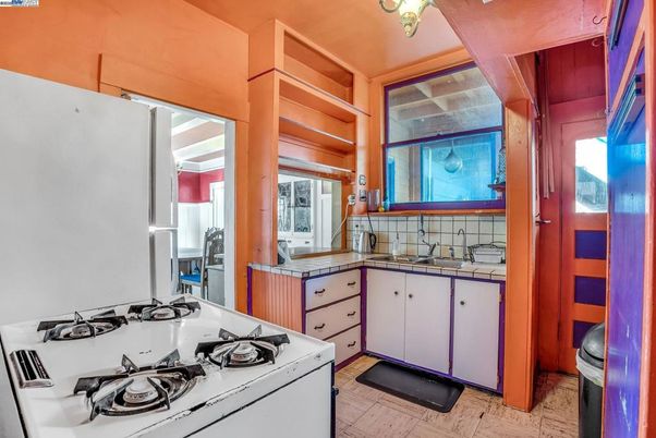 Interior, Kitchen, Tile Countertops