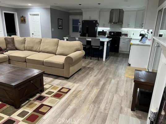 Dining room, Interior, Kitchen, Living room, Pendant Lights, Recessed Lighting, Wood Texture Flooring