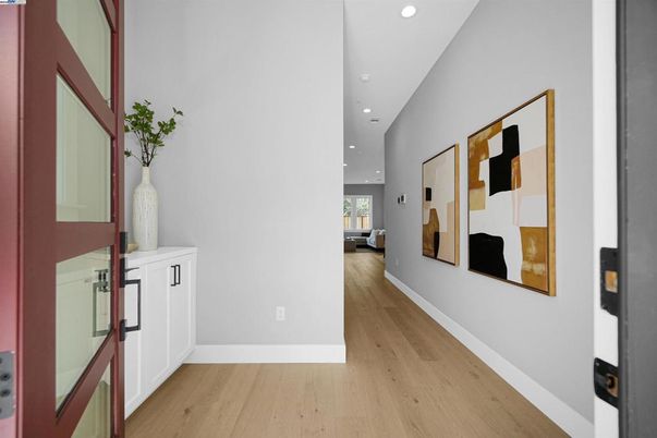Interior, Recessed Lighting, Wood Texture Flooring