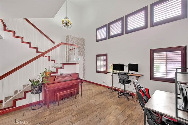 Home Office, Interior, Pendant Lights, Piano, Wood Texture Flooring